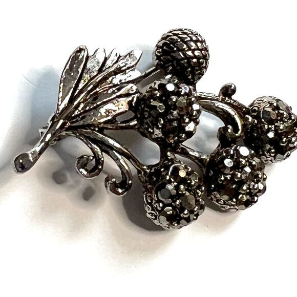 Vintage Tammey Jewels Silver Tone Faux Marcasite Rhinestones Brooch - Picture 9 of 13